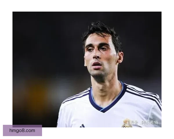 TA曝阿韦洛亚贯彻老佛爷球星优先方针执教能力遭广泛质疑争议大